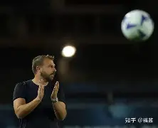 28quan-关东雄鲨队击败江汉山猫队，网球邀请赛上演裁判判罚引热议！技战术储备厚实的简单介绍