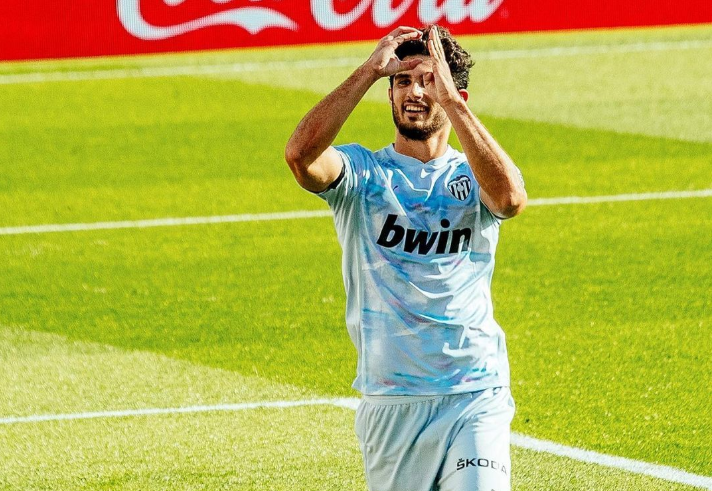 28circle- 国际比赛日英超传出新动向；瓦伦西亚伤情更新；管理层表态——话题不断；阵容厚度经受考验