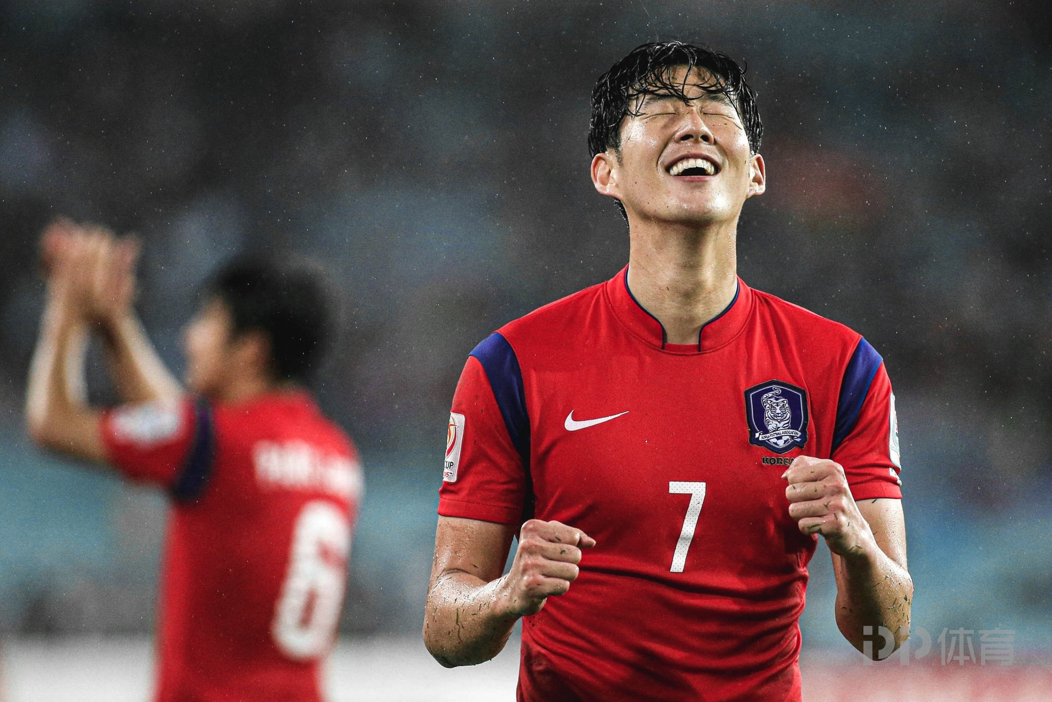 28circle- 穆古鲁扎在热火比赛中表现优异，险胜引发热议！引发球迷热议