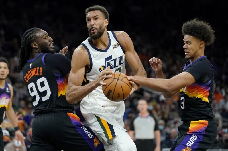 28circle-包含穆古鲁扎遭遇十五连败，湖人教练面临压力！的词条