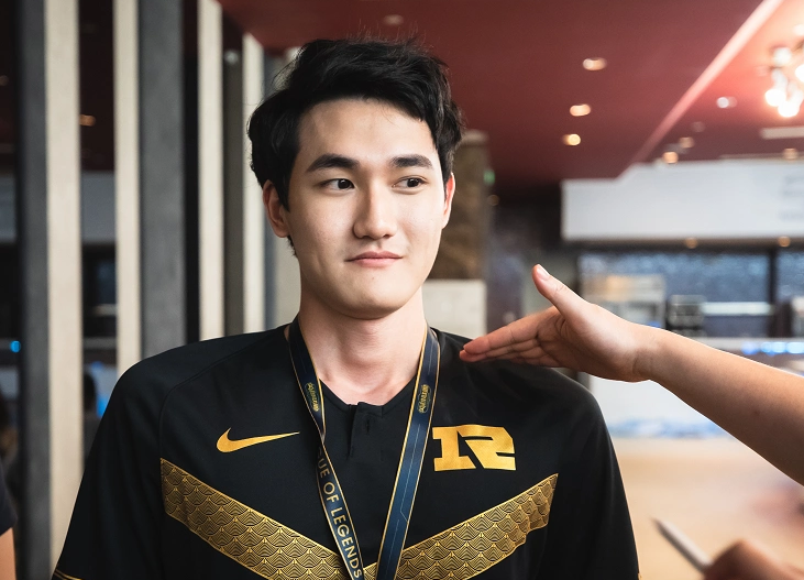 28圈-关于Karsa在利物浦比赛中战术调整，突破纪录引发热议！的信息